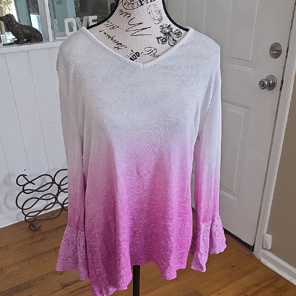 3/$20 Maurices White and Pink V-Neck Sweater